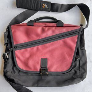 WaterField (SF Bags) Cargo messenger bag large w/ leather flap in maroon/black